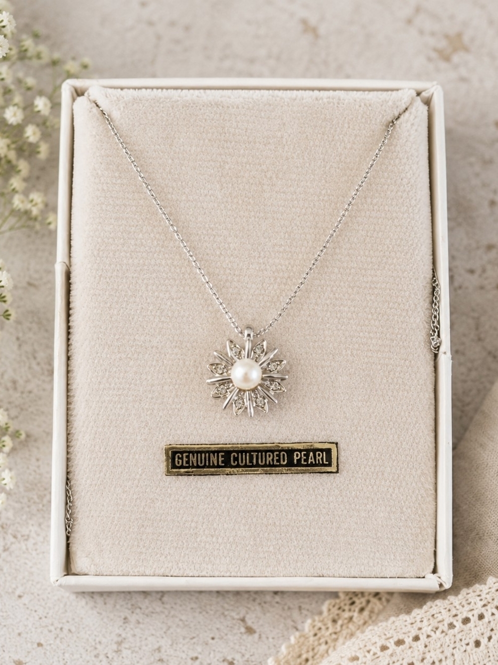 Vintage Genuine Cultured Pearl Necklace Floral Starburst Pendant in Original Box
